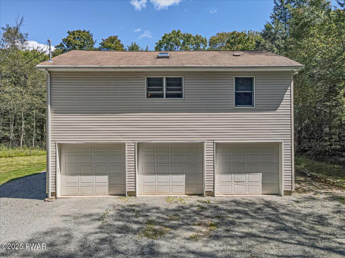 344 Huckleberry Road Newfoundland, PA 18445 - Photo 10 of 54 66-Photo Aug 25 2025, 12 47 59 PM