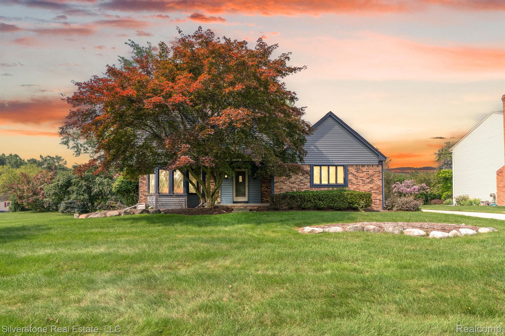 1517 Grandview Drive Rochester, MI 48306 - Photo 1 of 27 Gallery Image 1
