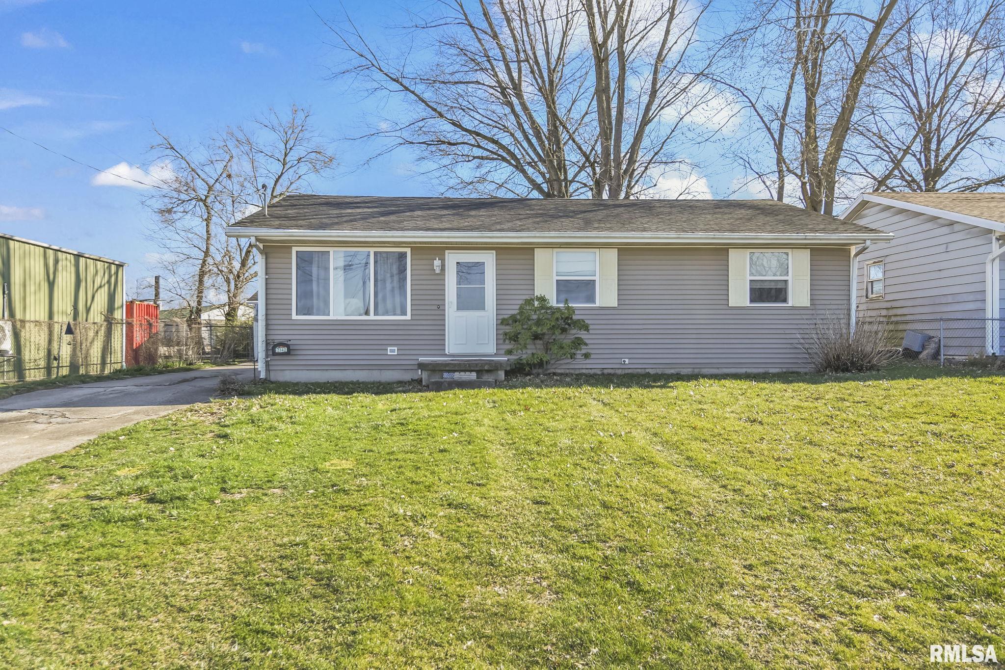 2142 Catalina Lane Springfield, IL 62702 - Photo 2 of 29