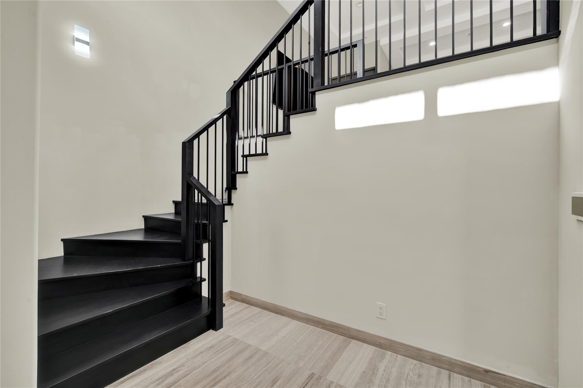 425 North Ocean Boulevard, Unit 3 Boca Raton, FL 33432 - Photo 15 of 69 a view of entryway
