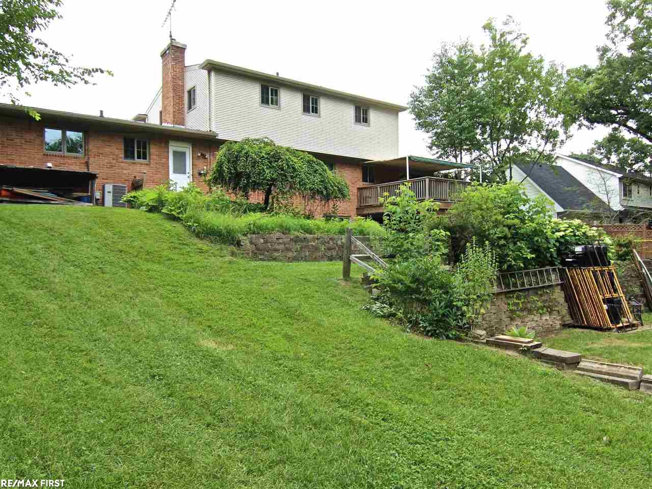 672 Old Perch Road Rochester Hills, MI 48309 - Photo 3 of 48