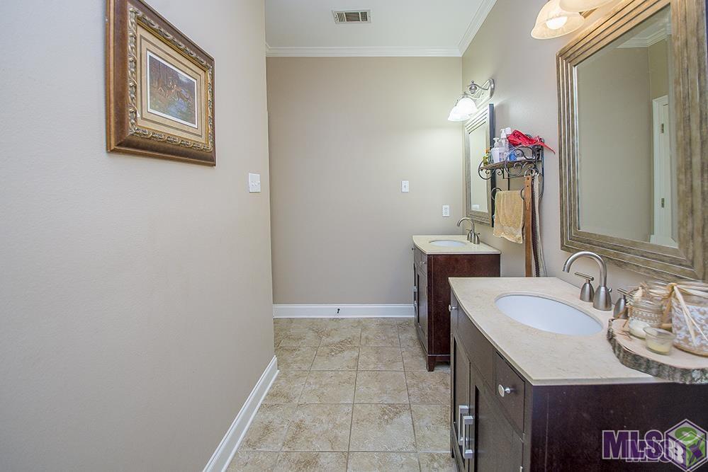 22646 Zeb Chaney Road Zachary, LA 70791 - Photo 9 of 18 Gallery Image 9