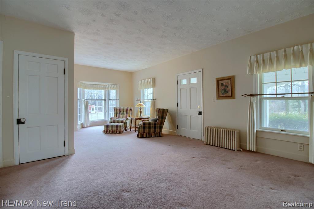2470 Chilson Road Howell, MI 48843 - Photo 10 of 45 Gallery Image 10