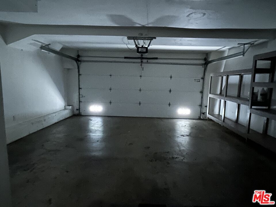 7430 Corbin Avenue, Unit 33 Reseda, CA 91335 - Photo 23 of 28 a view of a livingroom with a hallway