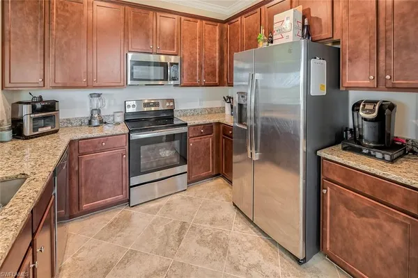 $2,100 | 2665 Citrus Street, Naples, FL 34120