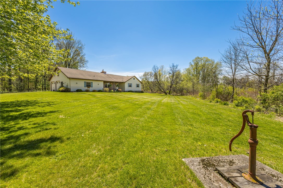 827 Turner Road Palmyra, NY 14522 - Photo 3 of 36