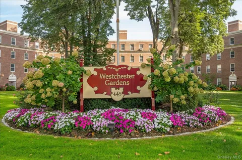 $215,000 | 445 Gramatan Avenue, Unit HB2, Mount Vernon, NY 10552