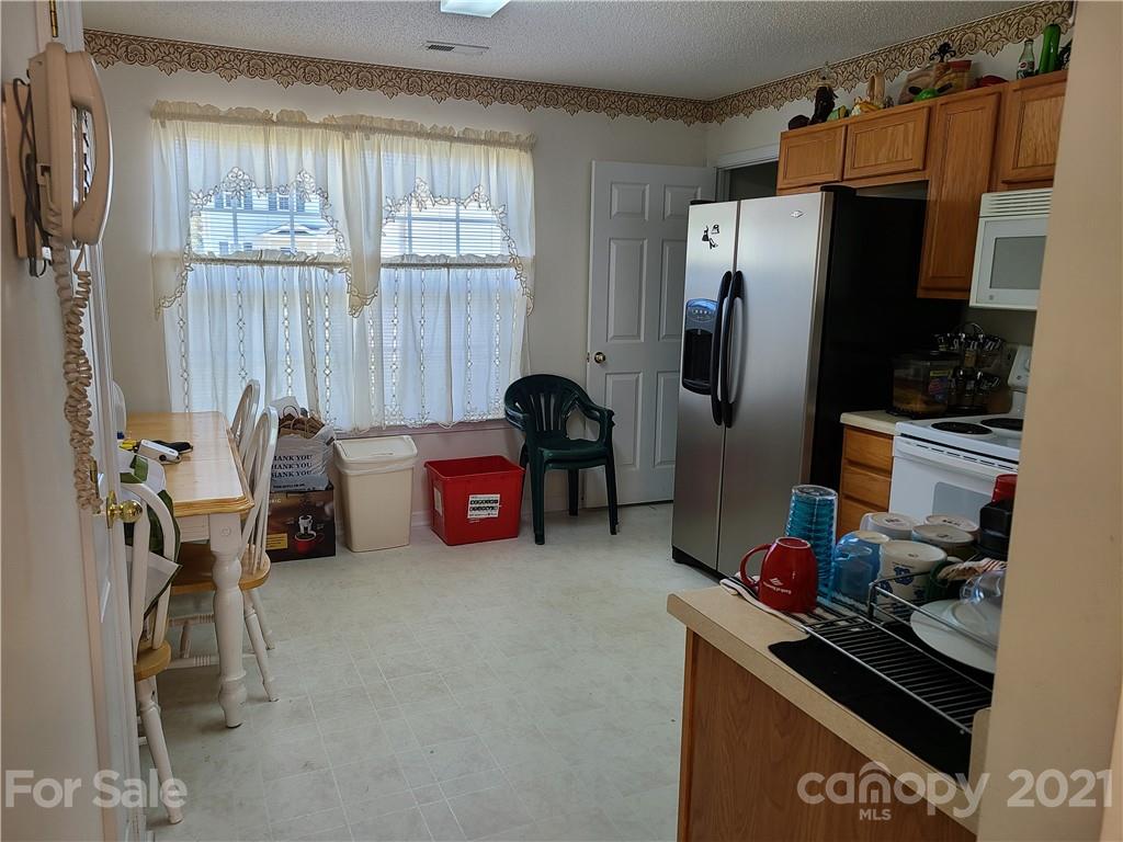 6519 Sunman Road Charlotte, NC 28216 - Photo 5 of 11 Gallery Image 5