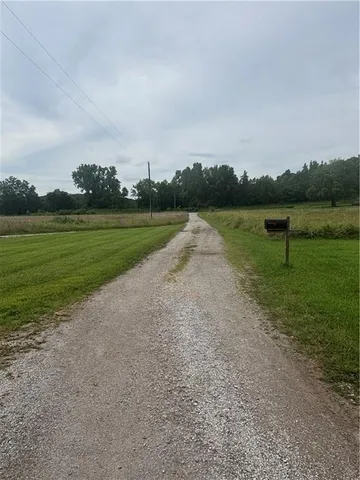 $260,000 | 13585 Scott Lane, Pleasanton, KS 66075