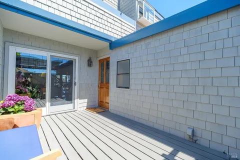 $999,999 | 1318 South Mallard Drive, Richmond, CA 94801