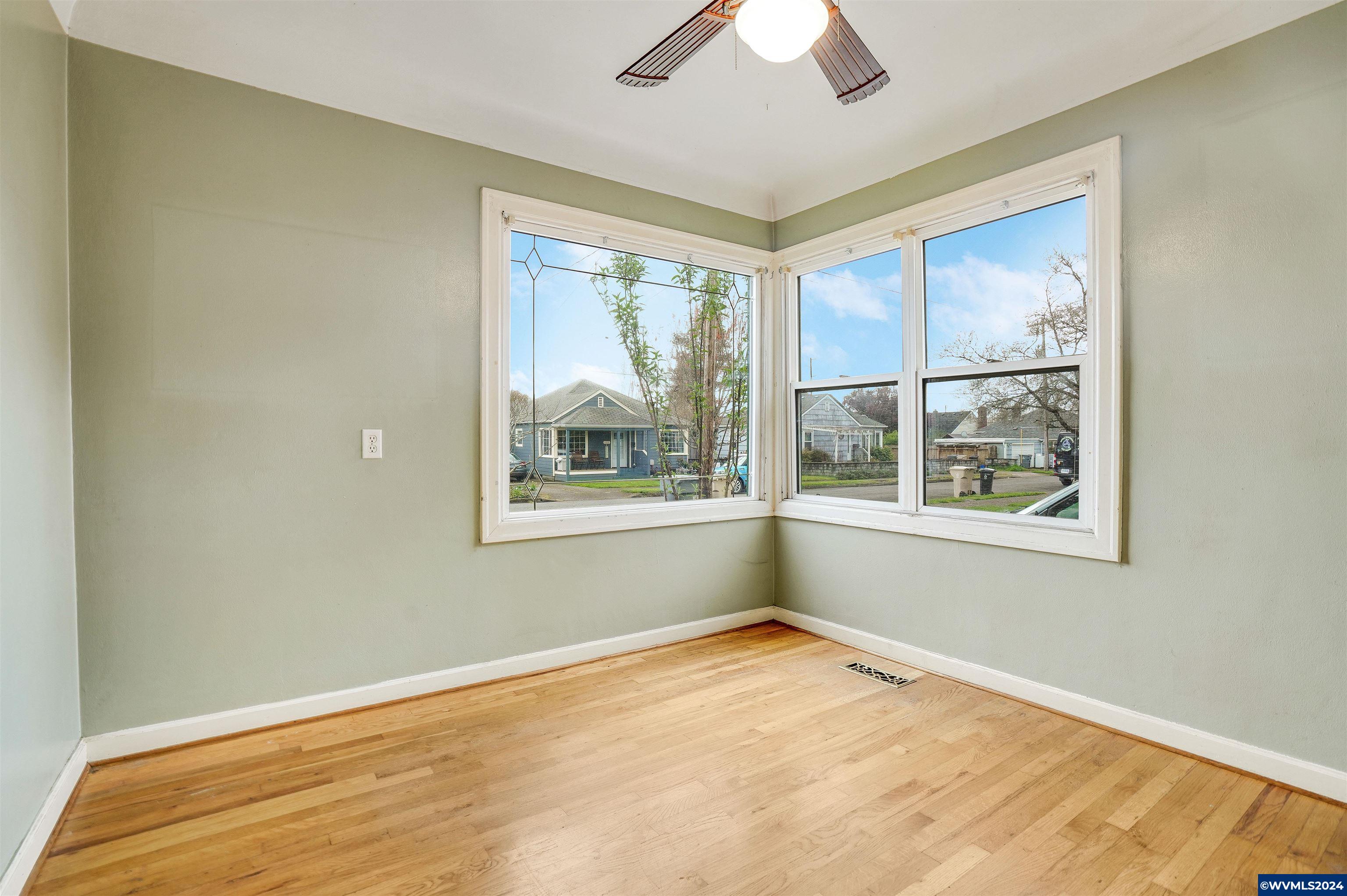 1550 Southwest Liberty Street Albany, OR 97321 - Photo 11 of 32