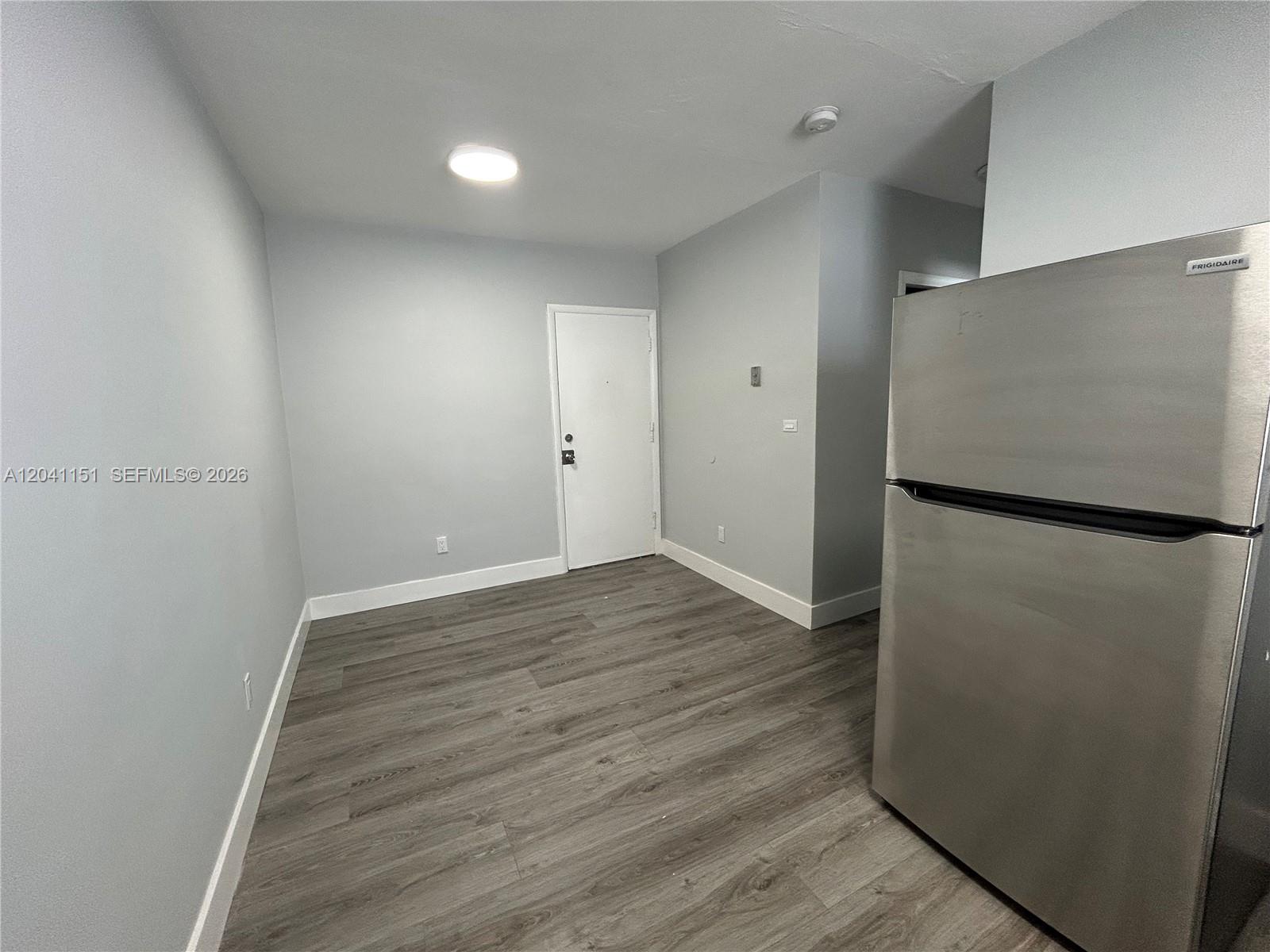 1346 Alton Road, Unit B2 Miami Beach, FL 33139 - Photo 5 of 10