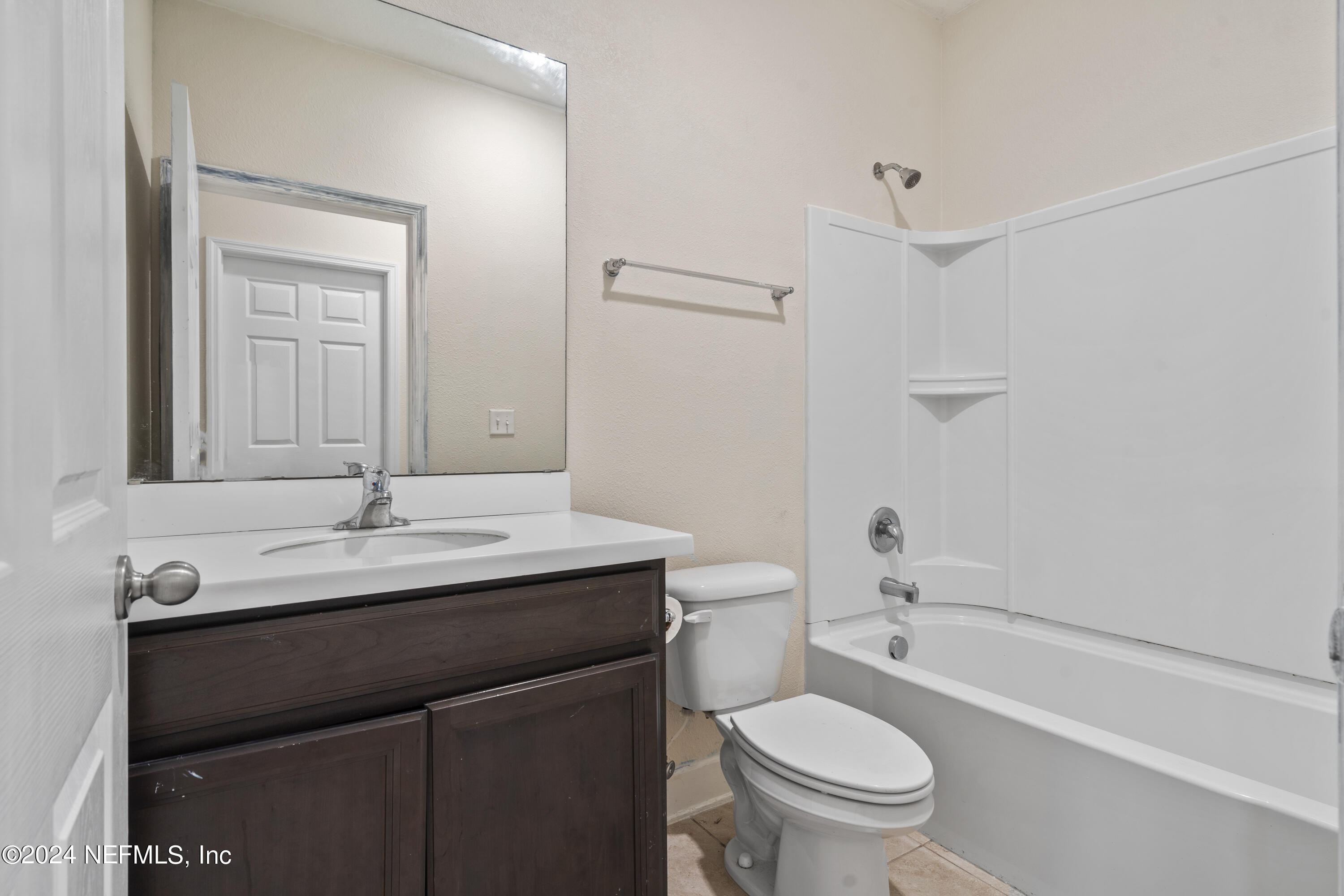5633 Hampton Creek Road Jacksonville, FL 32218 - Photo 22 of 31 Third Bathroom