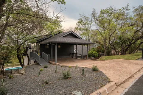 $1,399,000 | 6501 Sumac Drive, Austin, TX 78731