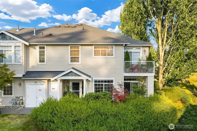$548,000 | 1855 Trossachs Boulevard Southeast, Unit 2402, Sammamish, WA 98075