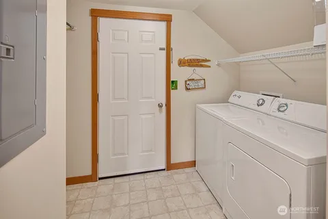 $539,950 | 1855 Trossachs Boulevard Southeast, Unit 2402, Sammamish, WA 98075