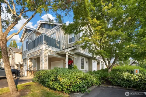 $539,950 | 1855 Trossachs Boulevard Southeast, Unit 2402, Sammamish, WA 98075