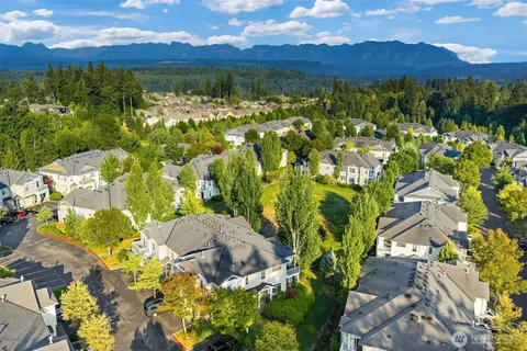 $539,950 | 1855 Trossachs Boulevard Southeast, Unit 2402, Sammamish, WA 98075