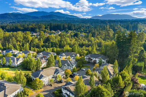 $539,950 | 1855 Trossachs Boulevard Southeast, Unit 2402, Sammamish, WA 98075