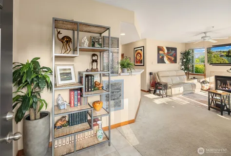 $539,950 | 1855 Trossachs Boulevard Southeast, Unit 2402, Sammamish, WA 98075