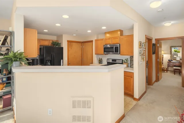 $548,000 | 1855 Trossachs Boulevard Southeast, Unit 2402, Sammamish, WA 98075