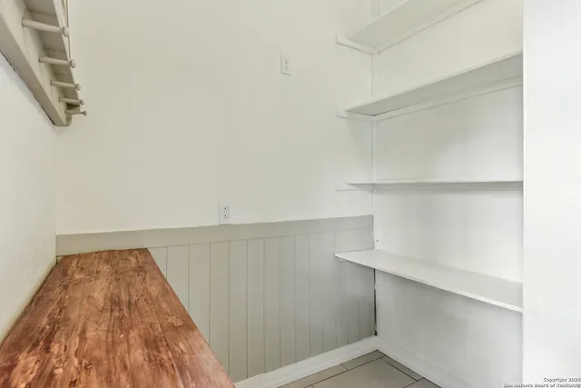 a view of a room with shelf