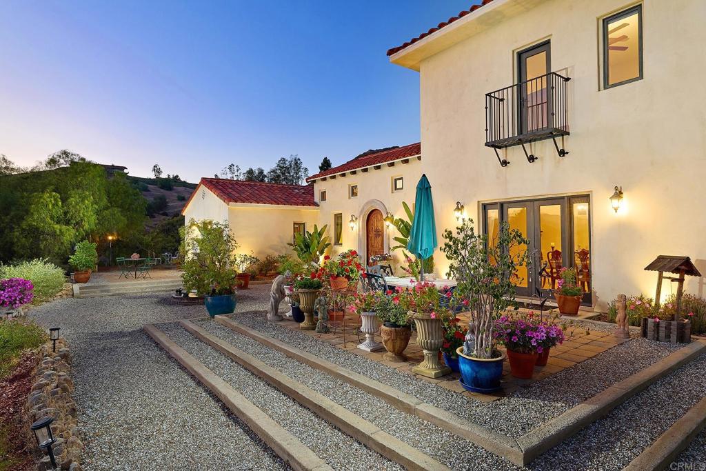 2970 El Coyote Run Fallbrook, CA 92028 - Photo 3 of 43