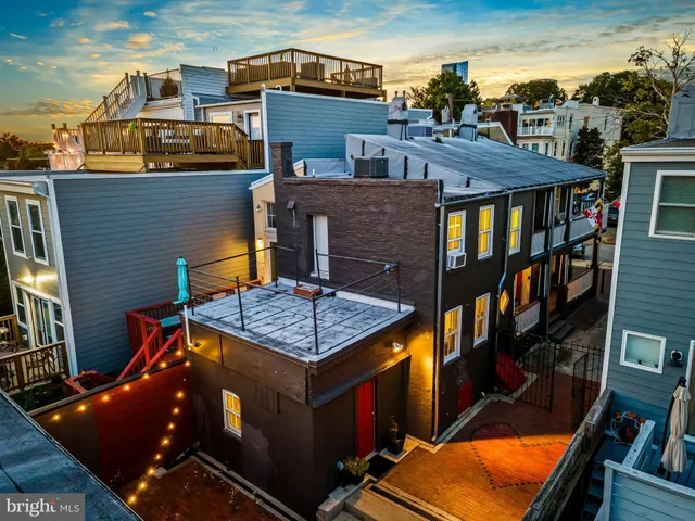 $775,000 | 337 East Hamburg Street, Baltimore, MD 21230