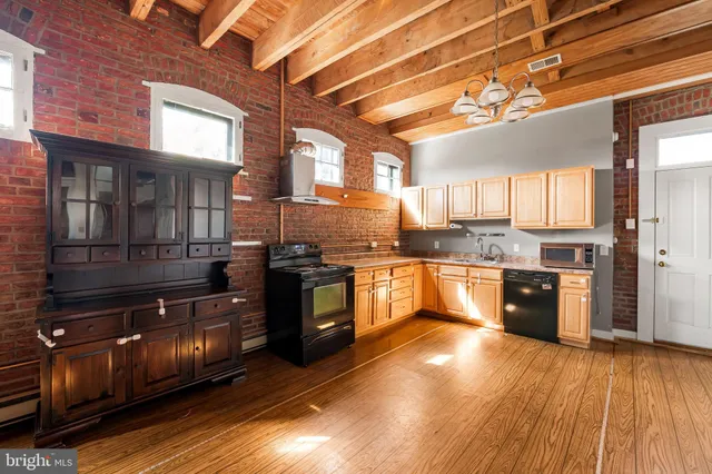 $775,000 | 337 East Hamburg Street, Baltimore, MD 21230