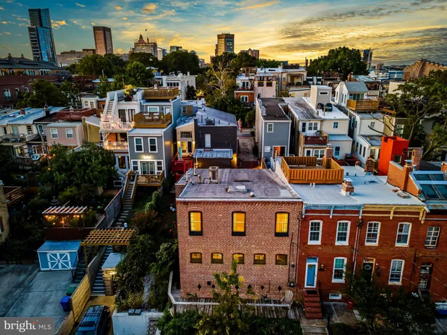 $775,000 | 337 East Hamburg Street, Baltimore, MD 21230