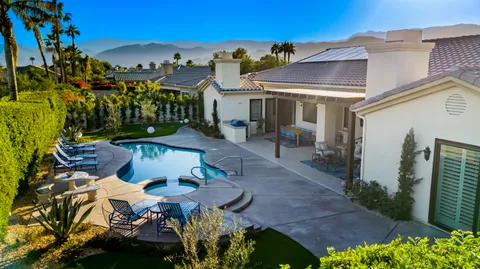 $1,995,000 | 18 Normandy Way, Rancho Mirage, CA 92270