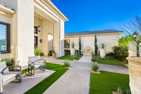 $1,995,000 | 18 Normandy Way, Rancho Mirage, CA 92270
