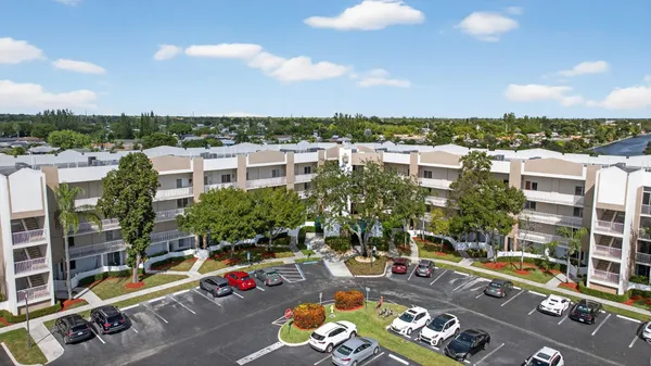 $180,000 | 9575 Weldon Circle, Unit C413, Tamarac, FL 33321