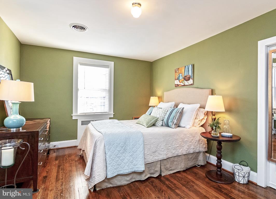 231 Hopkins Road Baltimore, MD 21212 - Photo 24 of 38 Bedroom