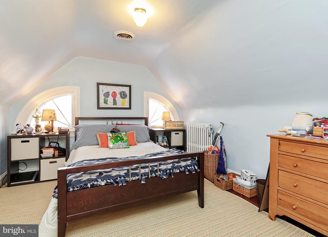 231 Hopkins Road Baltimore, MD 21212 - Photo 29 of 38 Bedroom