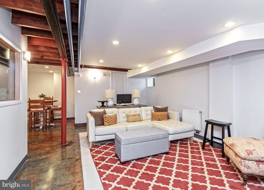 231 Hopkins Road Baltimore, MD 21212 - Photo 34 of 38 Lower Level Clubroom