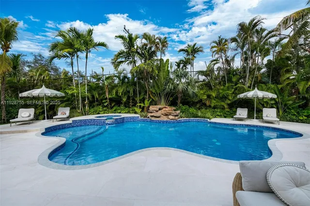 $20,000 | 1033 Almeria Avenue, Coral Gables, FL 33134