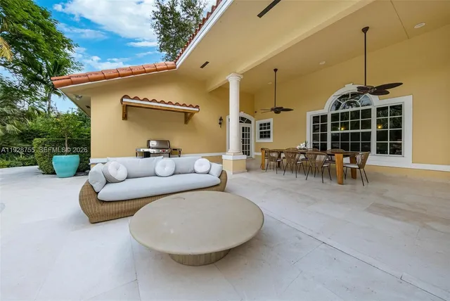 $20,000 | 1033 Almeria Avenue, Coral Gables, FL 33134