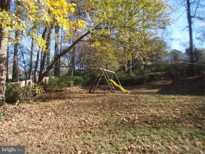 8 Flint Road Newark, DE 19711 - Photo 2 of 25 Exterior Back