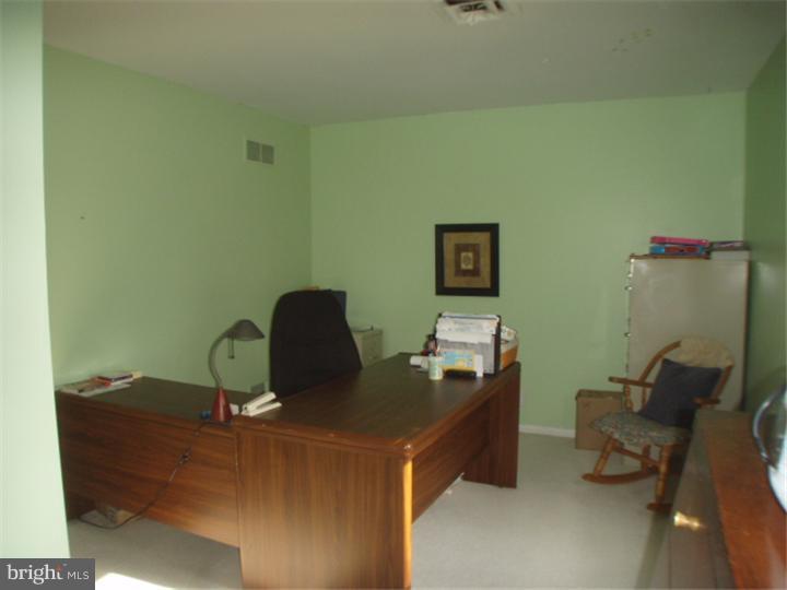 8 Flint Road Newark, DE 19711 - Photo 13 of 25 Bedroom 4