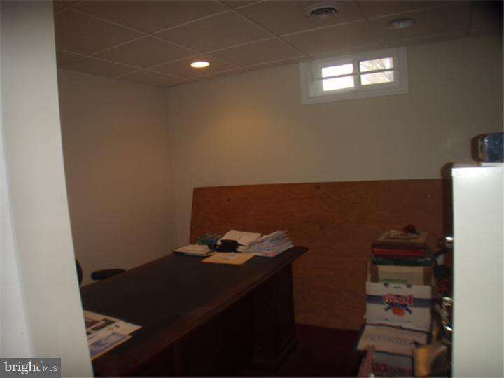 8 Flint Road Newark, DE 19711 - Photo 22 of 25 Office / Study