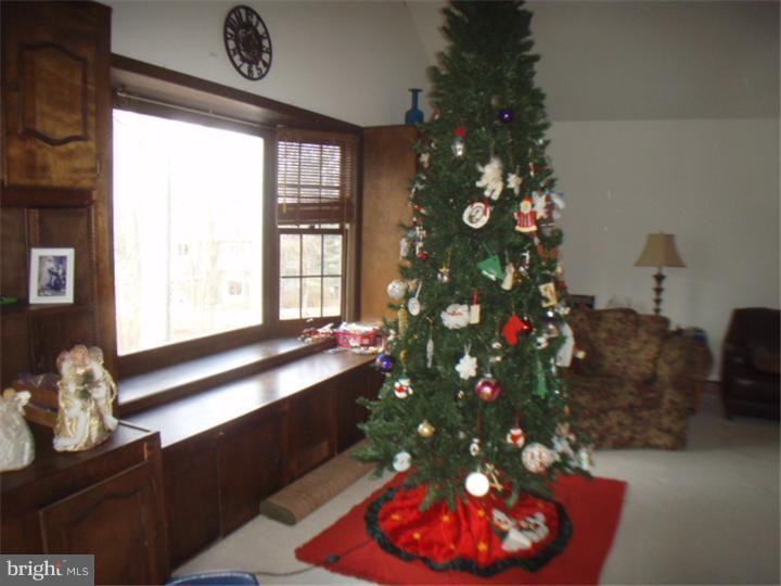 8 Flint Road Newark, DE 19711 - Photo 7 of 25 Family Room