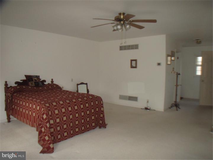 8 Flint Road Newark, DE 19711 - Photo 10 of 25 Master Bedroom