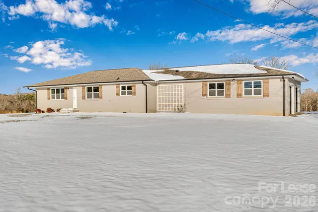 $2,000 | 2765 Long Circle, Iron Station, NC 28080