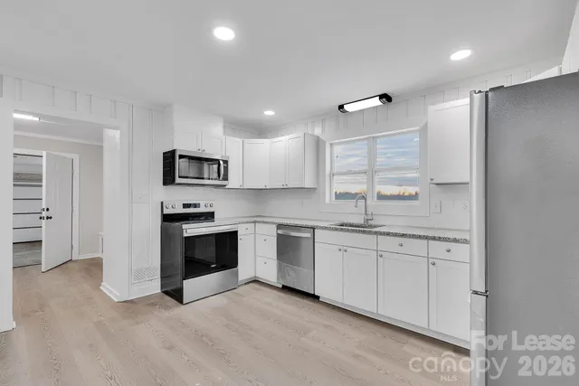 $2,000 | 2765 Long Circle, Iron Station, NC 28080