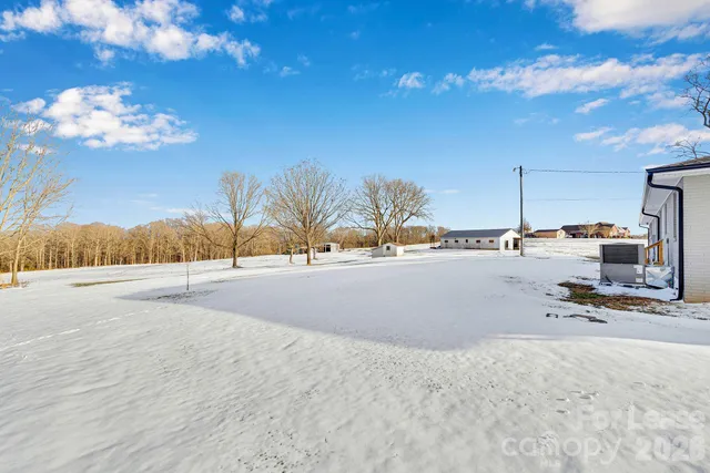 $2,000 | 2765 Long Circle, Iron Station, NC 28080