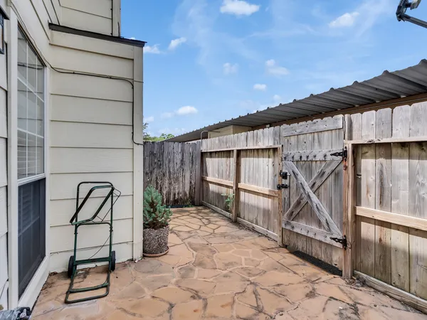 $2,100 | 14325 Lost Meadow Lane, Houston, TX 77079