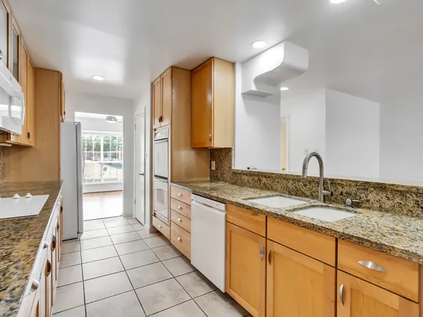 $2,100 | 14325 Lost Meadow Lane, Houston, TX 77079