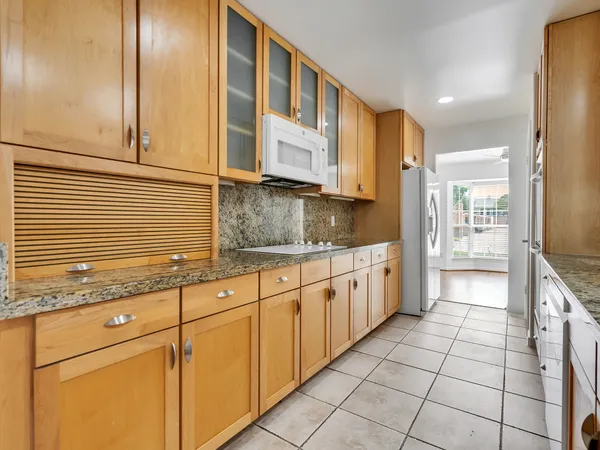 $2,100 | 14325 Lost Meadow Lane, Houston, TX 77079