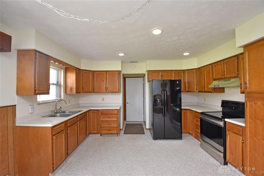 7850 Troy Road Springfield, OH 45502 - Photo 10 of 44 Gallery Image 10